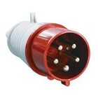 015 Силовая вилка (IP 44) 16А,  3Р + РЕ + N,  380В